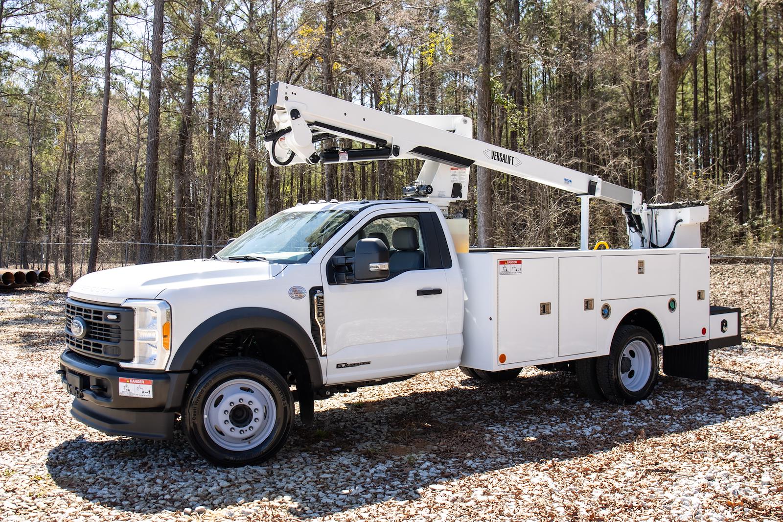 ford f-550 super duty chassis cab 2026 1FDFF5HT0TDA13134 image ford f-550 super duty chassis cab 2026 1FDFF5HT0TDA13134 image